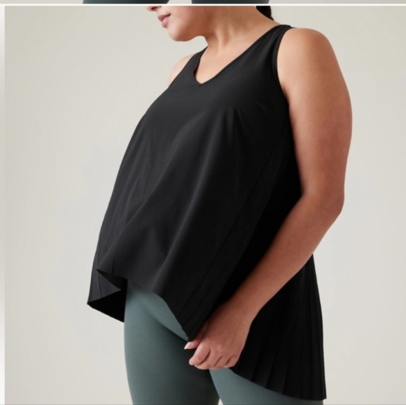 Athleta Swing Forward Tank in Solid Black size Large - Picture 3 of 11